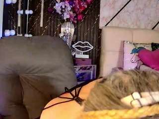 EvelynaGrey live cam preview