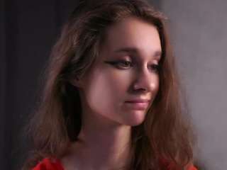 SaranGipson live cam preview