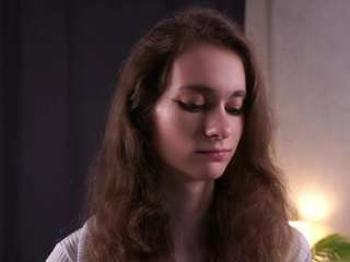 SaranGipson live cam preview