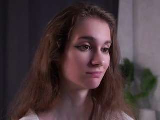 SaranGipson live cam preview