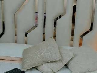 Tifanychill's cam show statistics and live stream