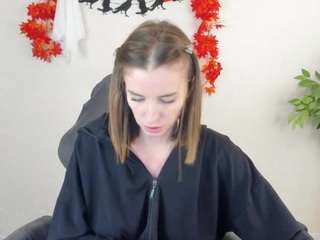nancy-curter's live room