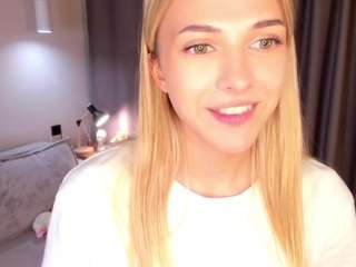 annaswendon Live Webcam on CamSoda