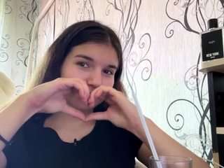 DanelleWaugh live webcam show