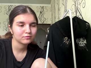Danellewaugh's cam show statistics and live stream