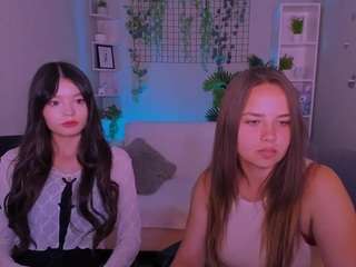 daphne-bloom webcam model