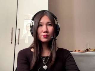 Lola live webcam show