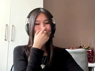 Lola live webcam show