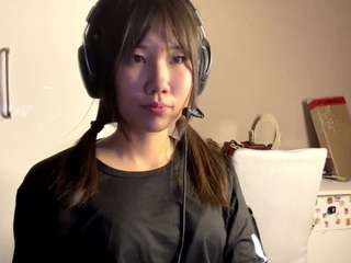 Lola live cam preview