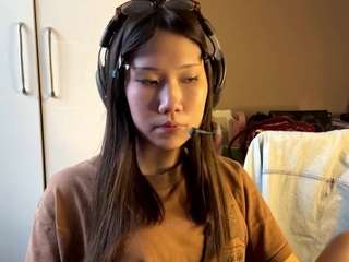 Lola live cam preview