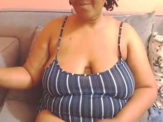 EbonyBoobsMilk