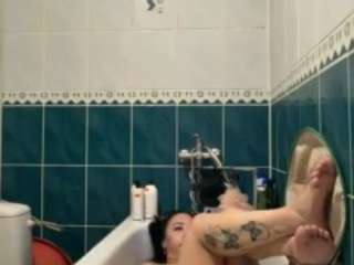 HotBestia live webcam show