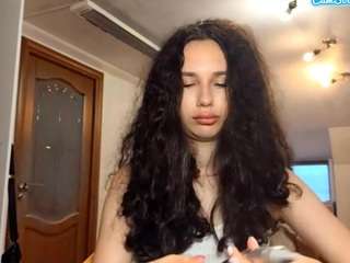 Molly live webcam show