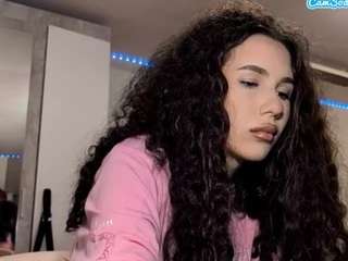 Molly live webcam show