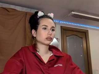 Molly live webcam show