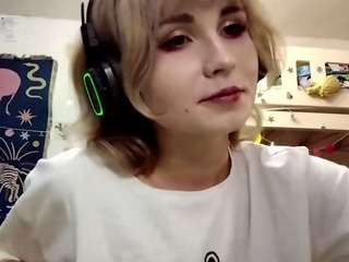 Lakitastowbridge's cam show statistics and live stream