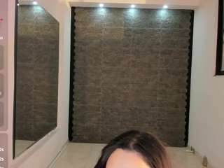 Miahoney3 live cam preview