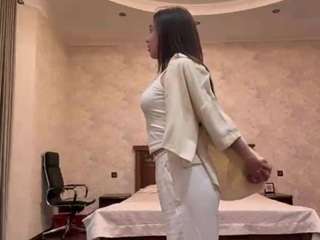 MitsuePyne live webcam show