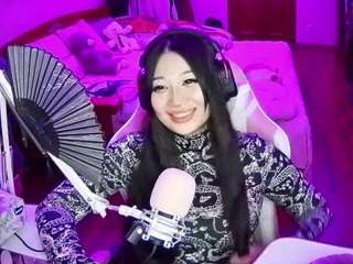 Sukkubushka live webcam show
