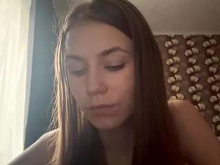 Selinamorphew's cam show statistics and live stream