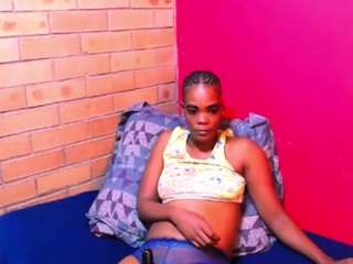 silkyeboni Live Webcam on CamSoda