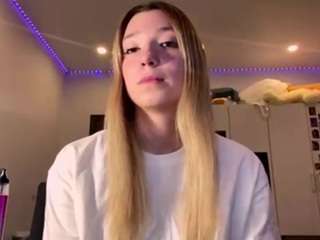 JoannieDrozdowski live webcam show