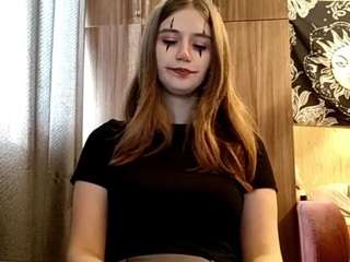 Karriruffcorn's cam show statistics and live stream
