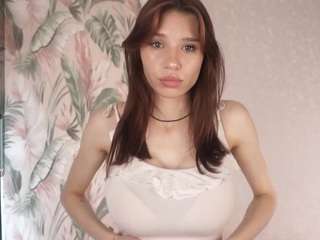 ClementinaEatough live cam preview