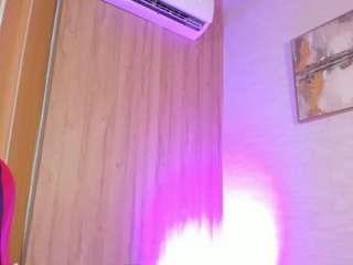 emily-jhons's live room