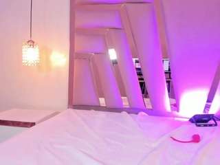 emily-jhons's live room