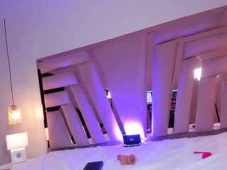 Emily-Jhons