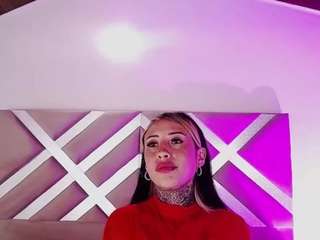milany-cute's live room