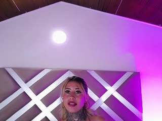 Milany-cute's cam show statistics and live stream