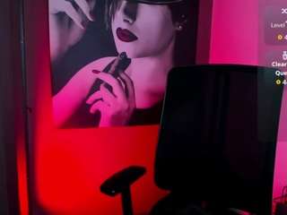 QueenOfHaze live cam preview
