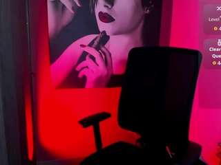 QueenOfHaze live cam preview
