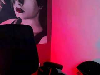QueenOfHaze live cam preview