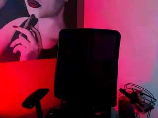 QueenOfHaze live cam preview