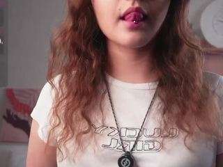 MadelineBerkhalter live cam preview