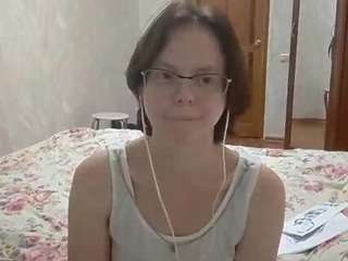Savannahsime's cam show statistics and live stream