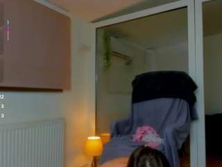 Aryanette live cam preview