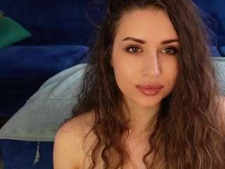 christynne
