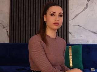 christynne