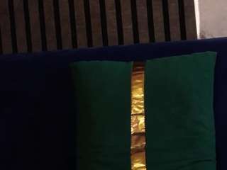 Christynne live cam preview