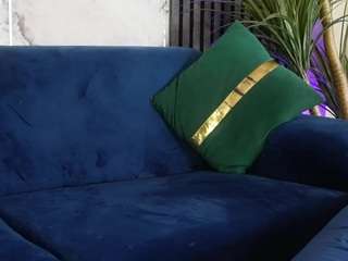 Christynne live cam preview
