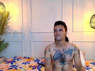 lovevoltage Live Webcam on CamSoda