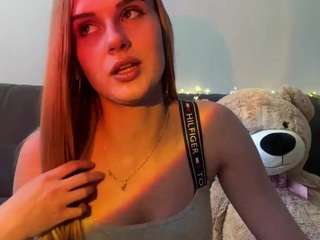 Live cam show with NarcisaGiddins
