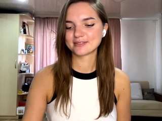 Pennymistrot's cam show statistics and live stream