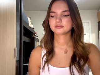 le modèle pennymistrot est en webcam porno dans un show sur le site camsoda, il possède les tags suivants: ass,strip,normal,athletic,outdoor,pussy,sexting,shaved pussy,shower,skinny,striptease,no drinking,tattoos,teen 18,thin,tongue,twerk,twerking,upskirt,young adult