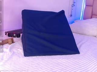 VanessaToro live cam preview