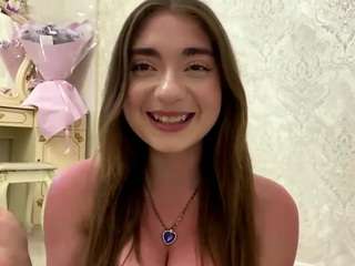 desirevarney Live Webcam on CamSoda